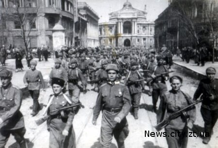 СЬОГОДНІ ДЕНЬ ЗВІЛЬНЕННЯ. 66 років тому радянські війська звільнили Житомир