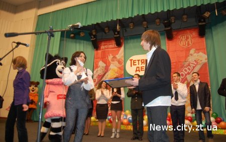 У Житомирі переможцям студентського фестивалю вручили порцелянові «Тетяни».