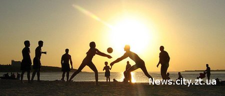У Житомирі у Гідропарку пройде чемпіонат міста з пляжного волейболу