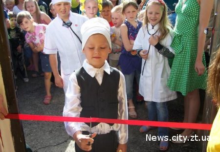 Житомирщина: австрійці побудували медпункт для дітей-інвалідів
