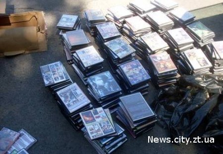У Житомирі вилучили партію піратських DVD-дисків на 22 тисячі гривень.