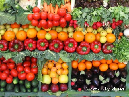 На ринках міста місцеві овочі обігнали в ціні імпортні