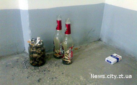 У Житомирі заборонять палити в під'їздах