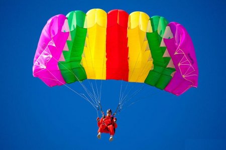 У Житомирі відроджують парашутний спорт