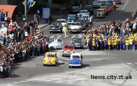 День Житомира: парад ретро автомобілів.ФОТО
