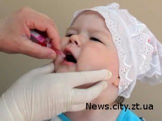 В Україні проходить трьохкратна додаткова вакцинація проти поліомеліту.