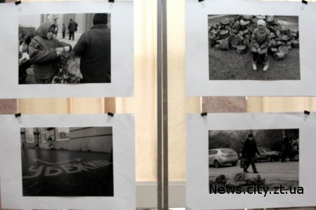 У Житомирській обласній універсальній науковій бібліотеці ім. О. Ольжича проходить фотовиставка «Обличчя війни»