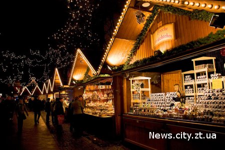 В Житомирі у переддень Святого Миколая відбудеться урочисте відкриття новорічної ялинки та святковий ярмарок