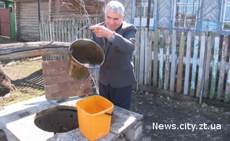 Більшість жителів Житомирської області п'ють воду з колодязів і колонок
