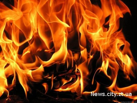 У Житомирі хлопець отримав опіки, намагаючись загасити пожежу в гаражі