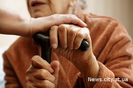У Житомирі поліція розшукує шахрайку, яка обкрадає пенсіонерів