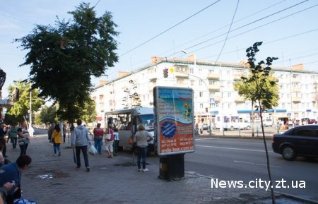 На вулиці Київській у Житомирі переносять автобусну зупинку